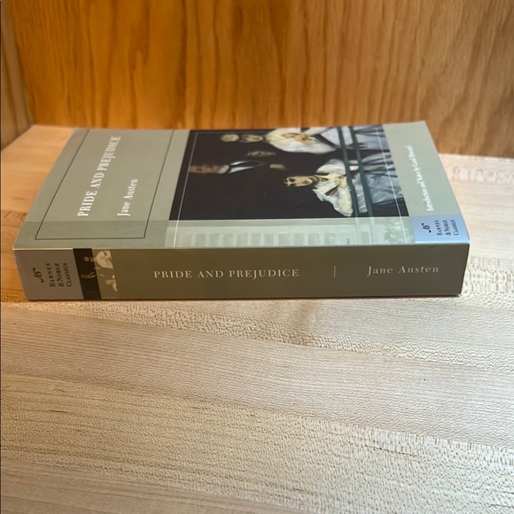 Pride and Prejudice by Jane Austen, Barnes & Noble Classics - Picture 4 of 6